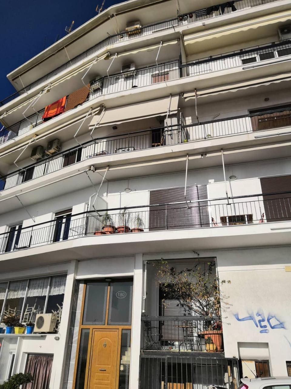 Paradise Apartment In Peiraiki El Pireo Exterior foto